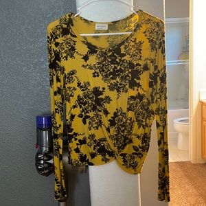 Womens long sleeve cropped blouse